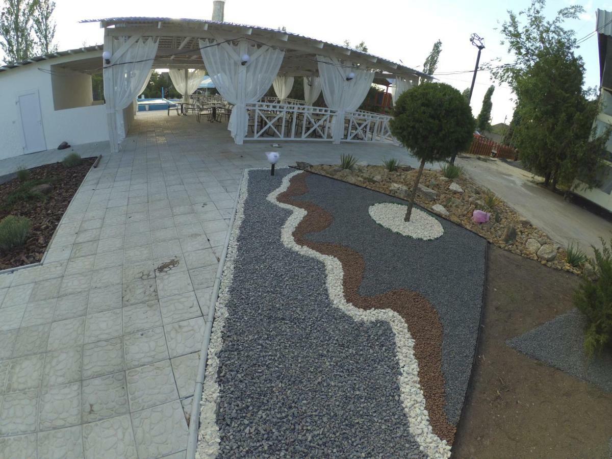 Marmaris Hotell Skadovsʼk Exteriör bild