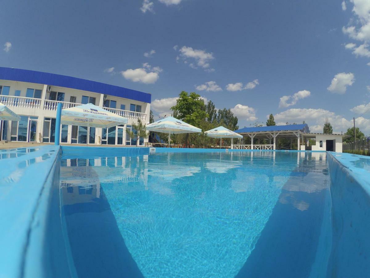 Marmaris Hotell Skadovsʼk Exteriör bild