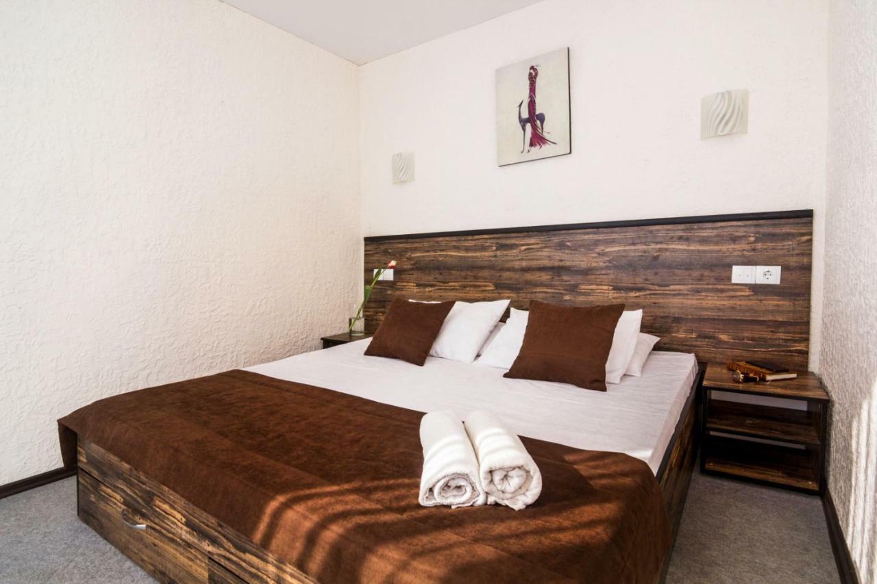 Marmaris Hotell Skadovsʼk Exteriör bild
