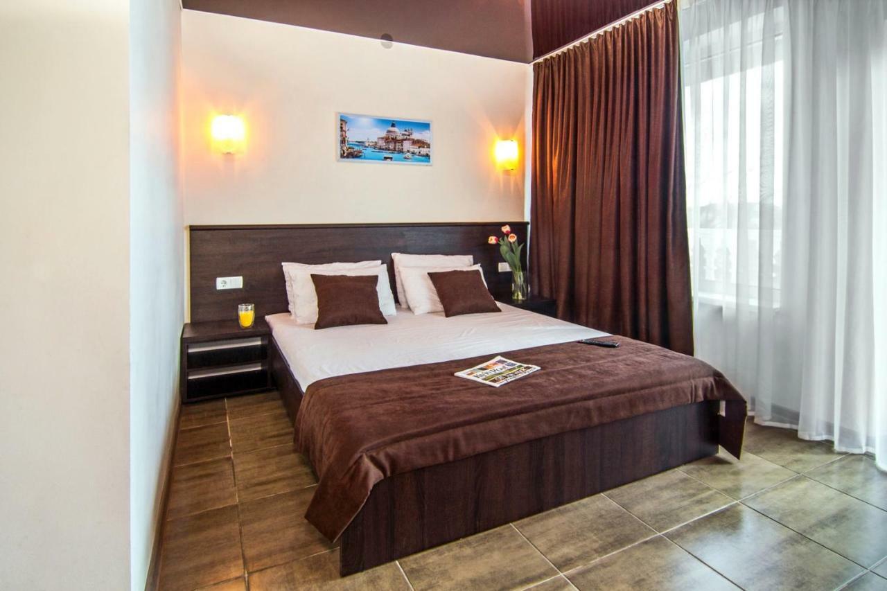 Marmaris Hotell Skadovsʼk Exteriör bild