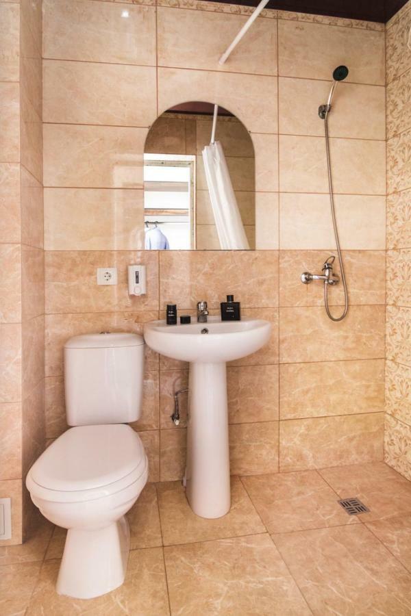Marmaris Hotell Skadovsʼk Exteriör bild